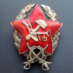 red-army-soviet-badge-cavalry-commander-1918