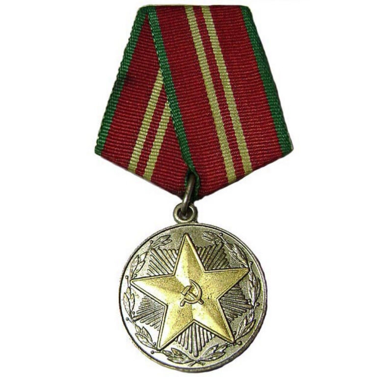 11302023-soviet-medal-4