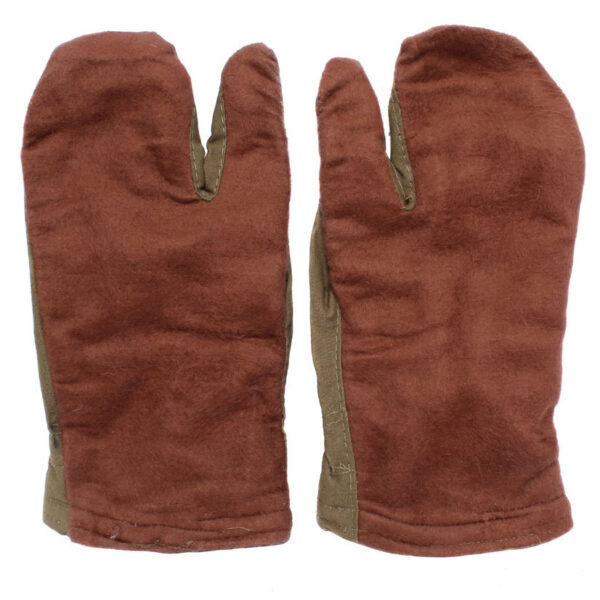 soviet-army-soldiers-winter-gloves