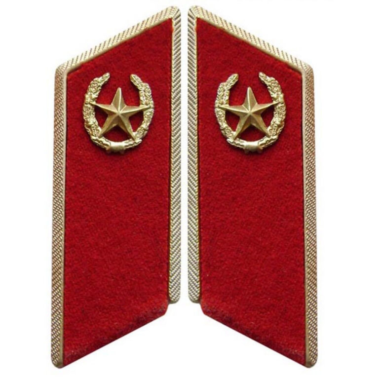soviet-army-infantry-troops-parade-collar-tabs-1000x1000h