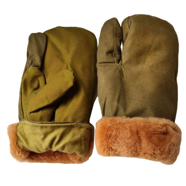 11022023-tactical-mittens-1