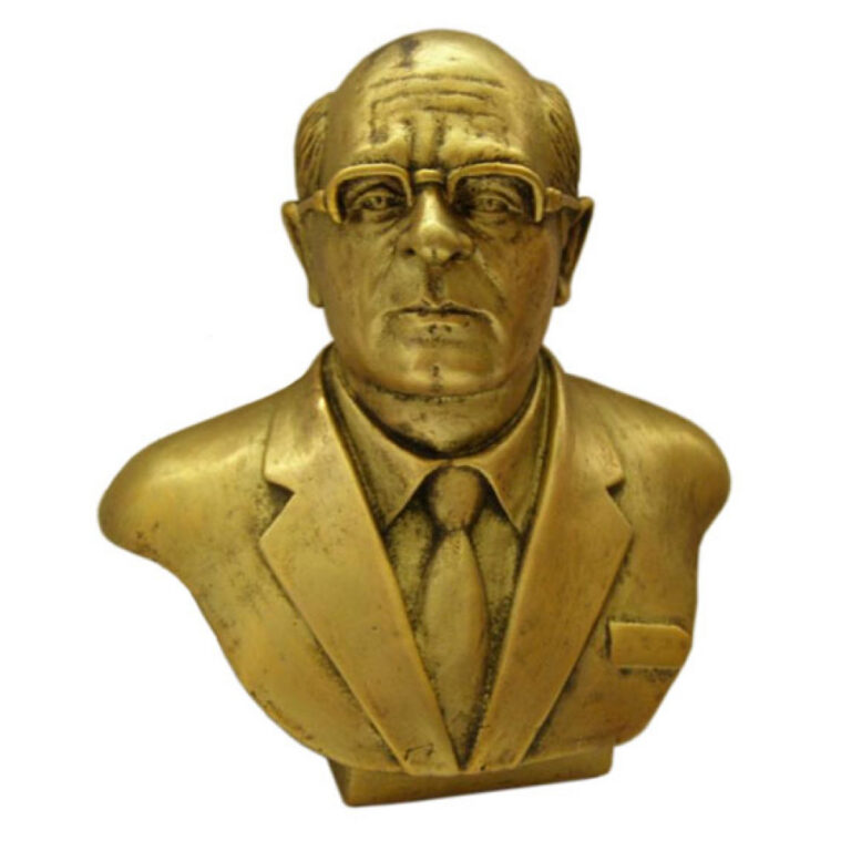 02062025-bust-38