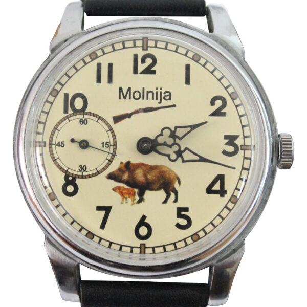 molnija-hunter-vintage-soviet-wristwatch-with-boar