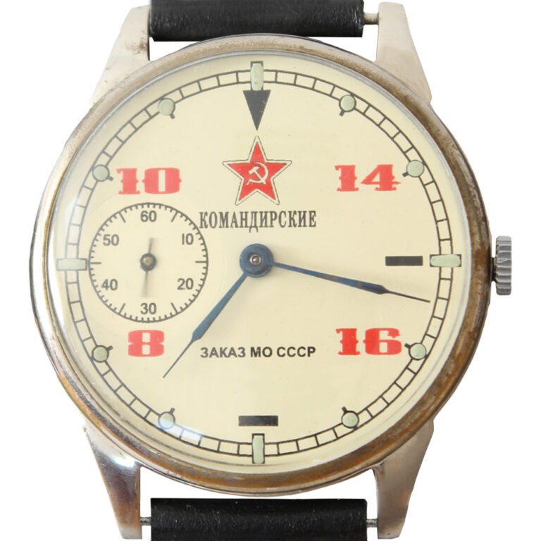 soviet-molnija-commanders-wrist-watch-18-jewels-lightning-watch