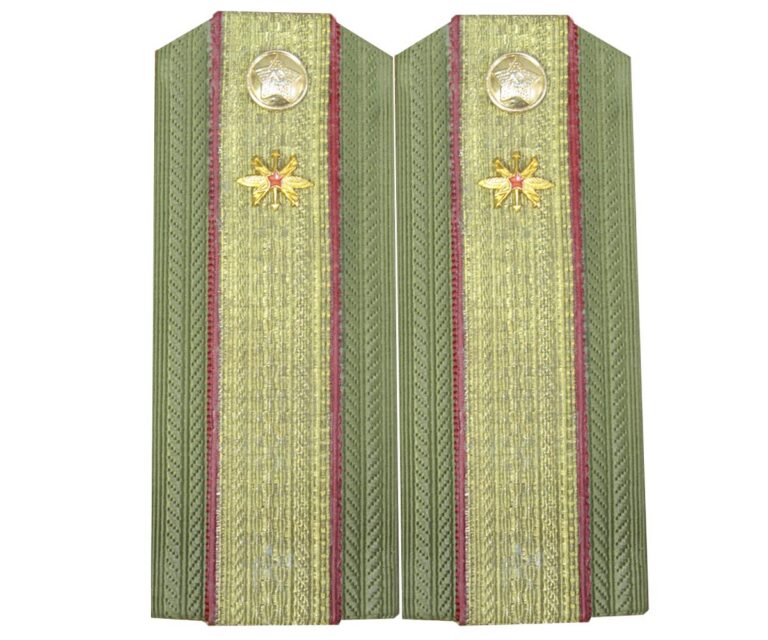 19082018_soviet_army_demobee_epaulets_sergant_major