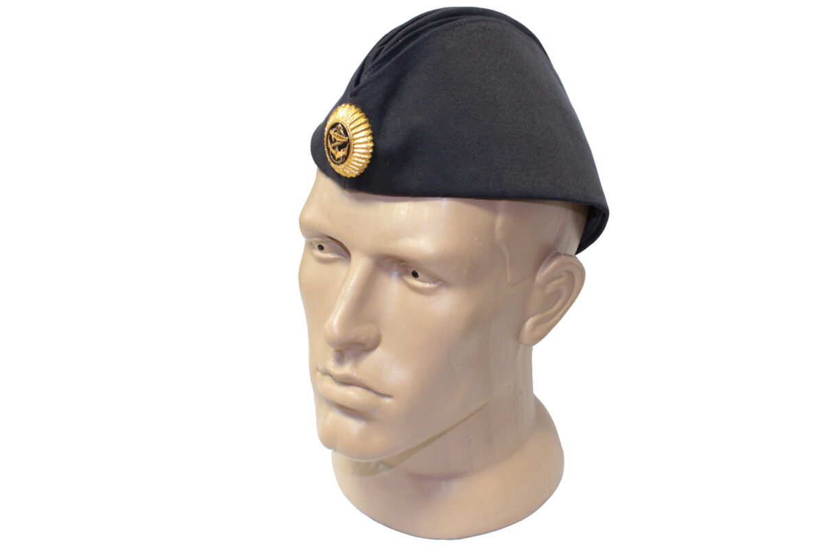 soviet-naval-officer-s-black-hat-pilotka