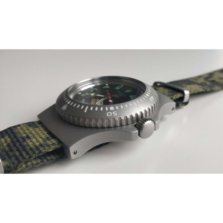 30042020 - WristWatch 3-1000x1000w