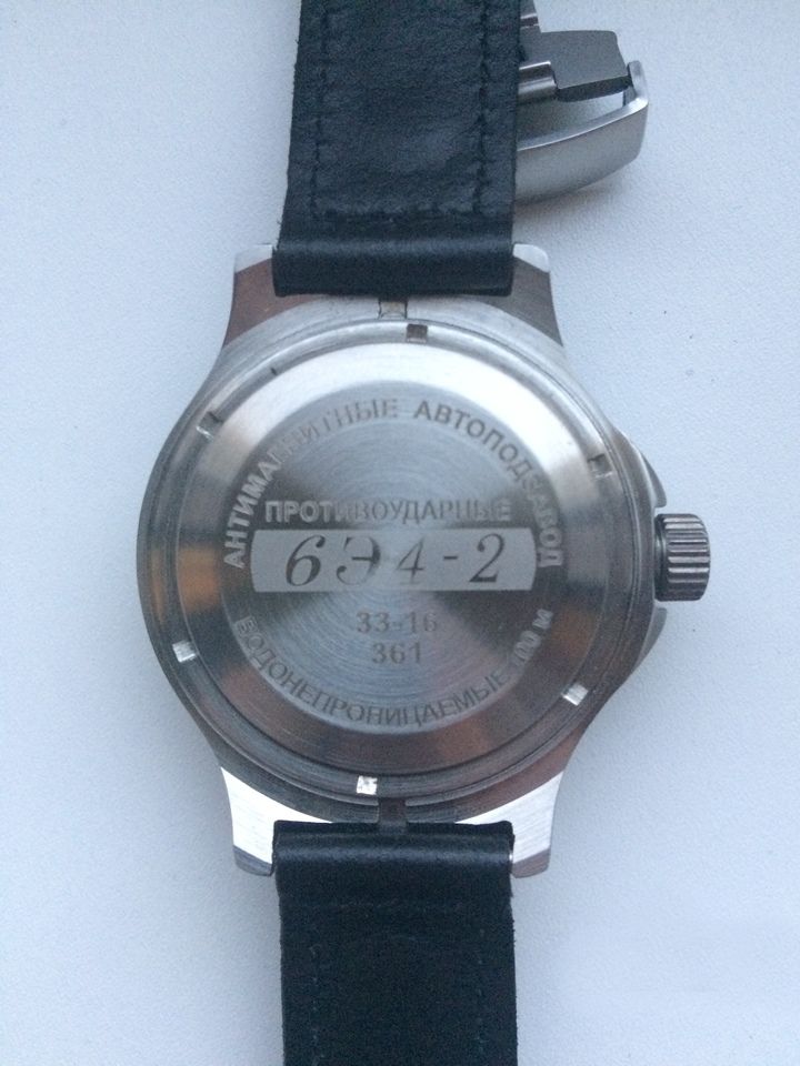 Watch6E4-2leatherback