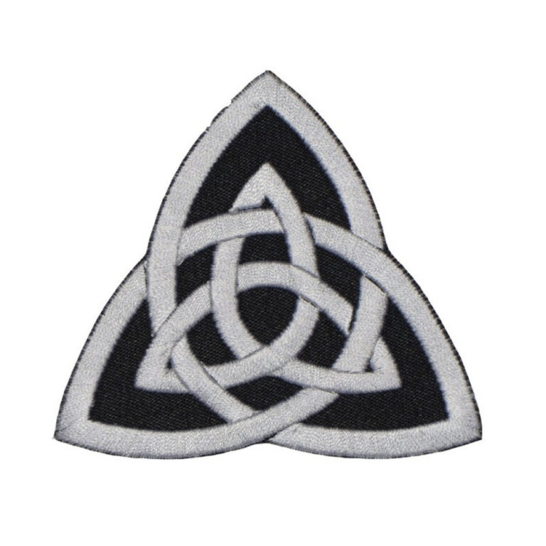 12112019 - Celtic Embroidery Patch 22-1000x1000w