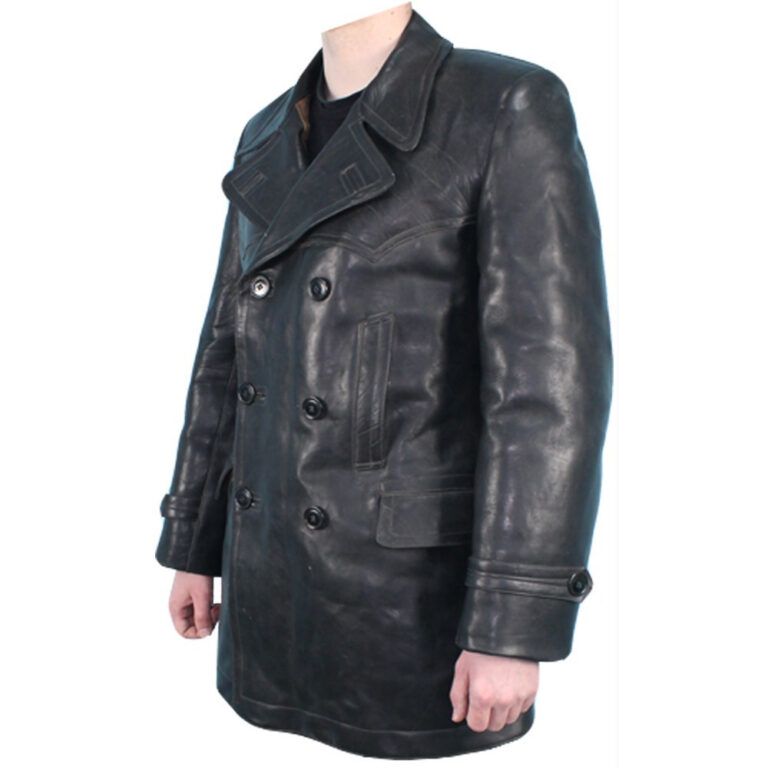 01062020 - leather overcoat