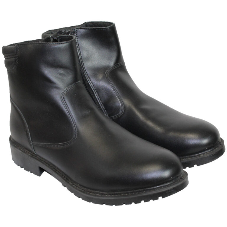 04092020-black_boots