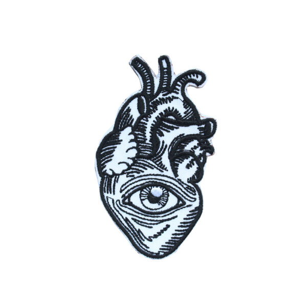 19042022-Tattoo-Heart-Art