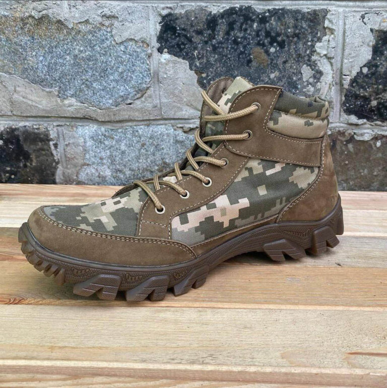 02082022-Boots_2