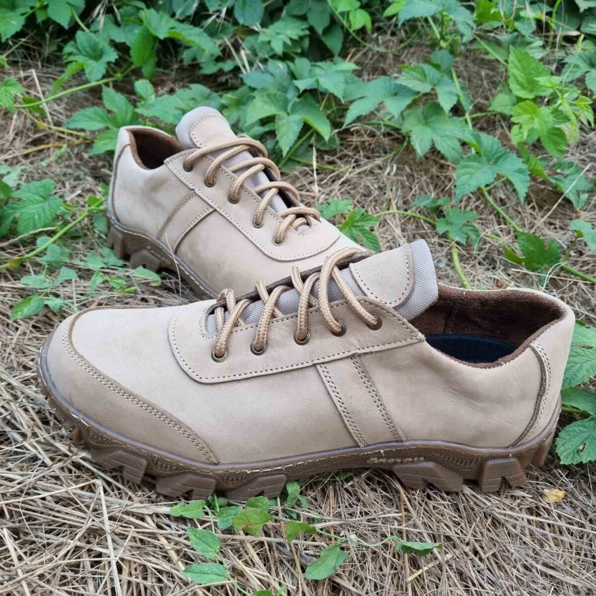 urban-type-tactical-sneakers-cross-extreme-ukrainian-footwear-black-and-beige-tactical-boots