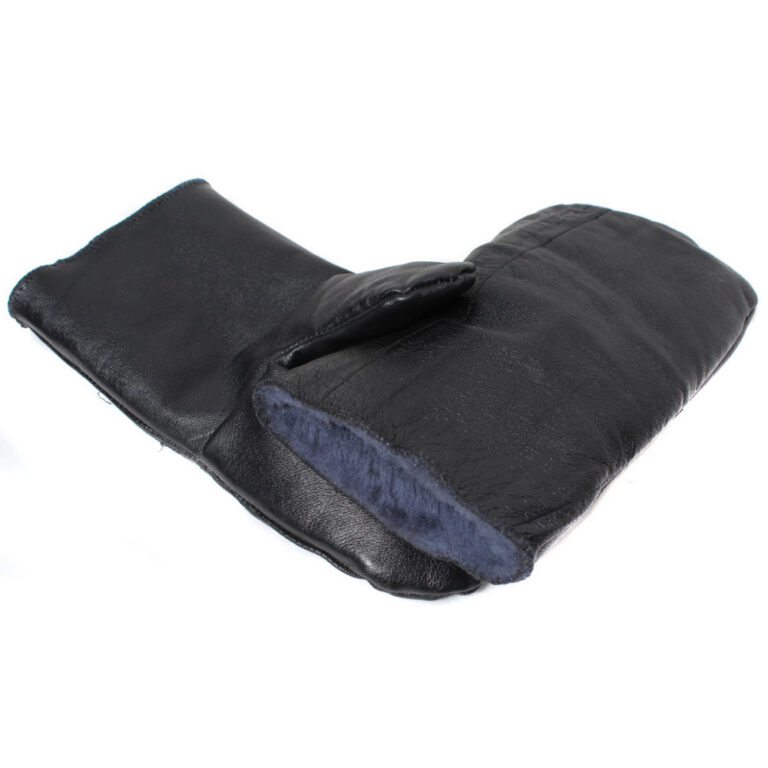 31102023-soviet-mittens